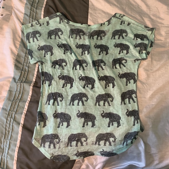 Elephant Tee - Picture 2 of 5